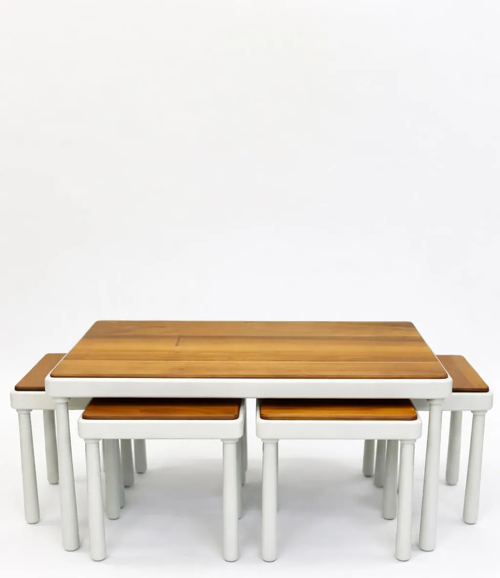 Table Model 21